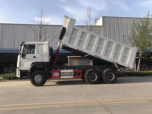 10 Wheeler 6x4 HOWO Used Dump Trucks